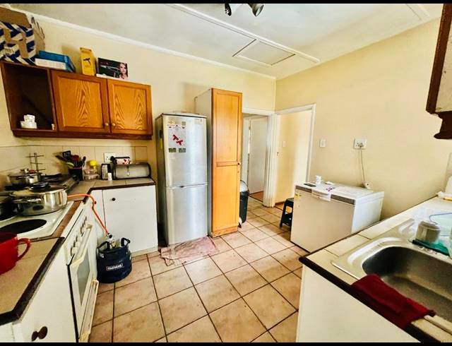 3 BEDROOM HOUSE FOR SALE IN SILVERTOWN